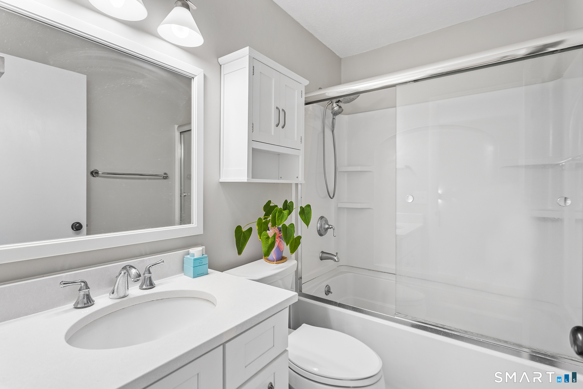 126 Hopmeadow Street, Unit 3H Simsbury, CT 06089 - Photo 14 of 23