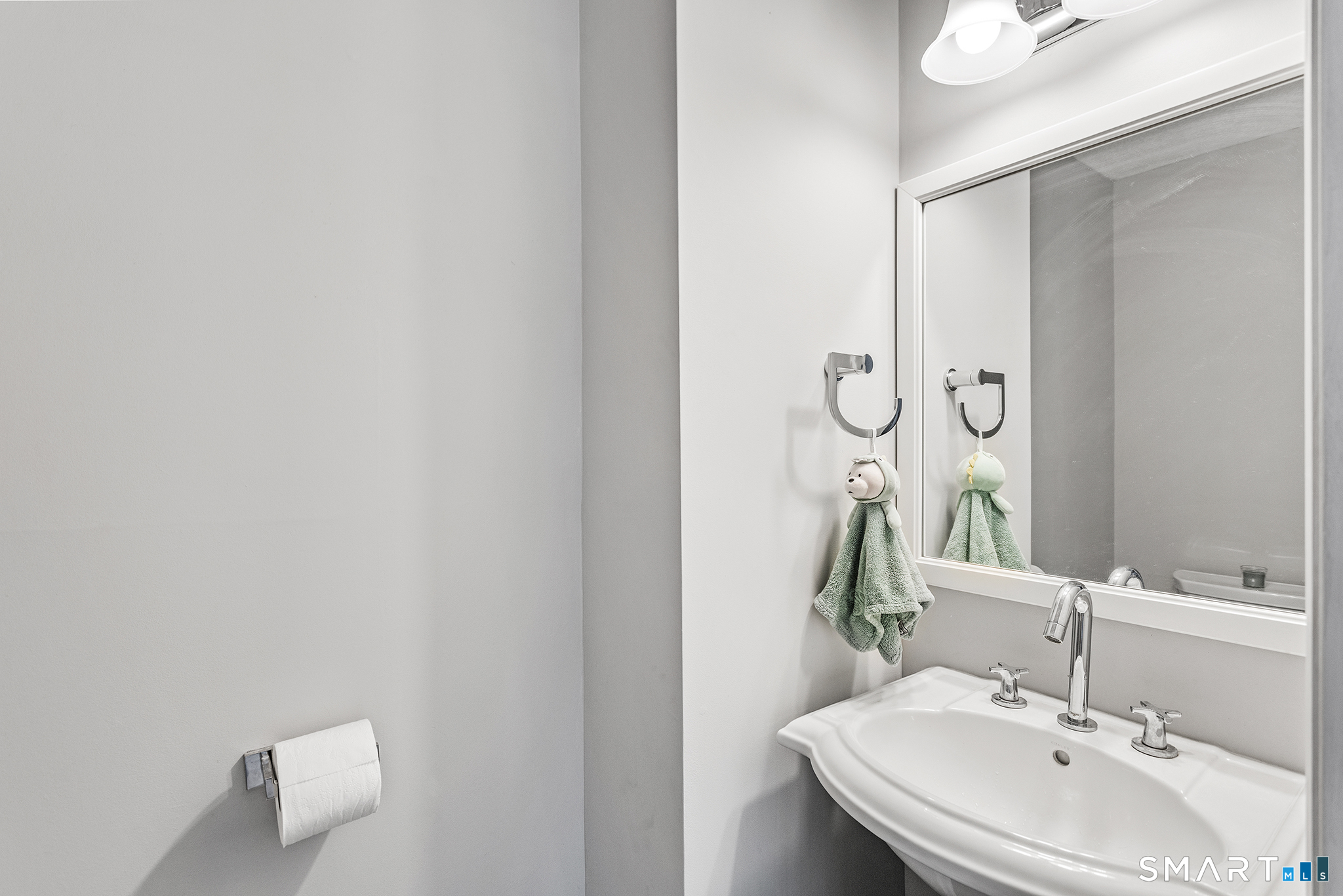 126 Hopmeadow Street, Unit 3H Simsbury, CT 06089 - Photo 7 of 23