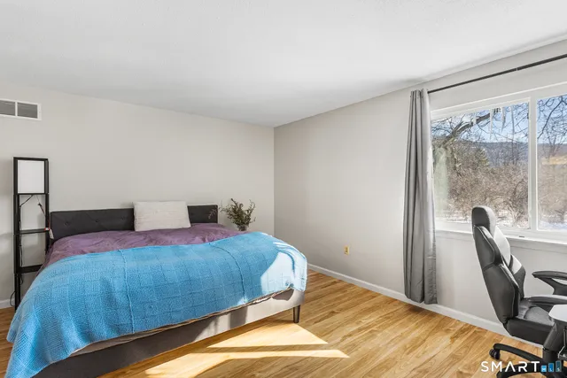 $330,000 | 126 Hopmeadow Street, Unit 3H, Weatogue, CT 06089