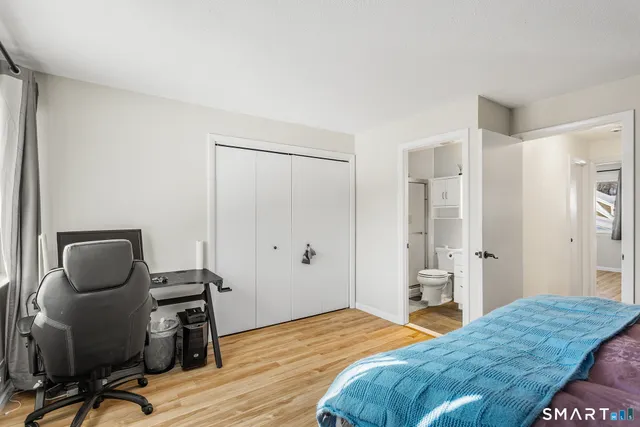 $330,000 | 126 Hopmeadow Street, Unit 3H, Weatogue, CT 06089