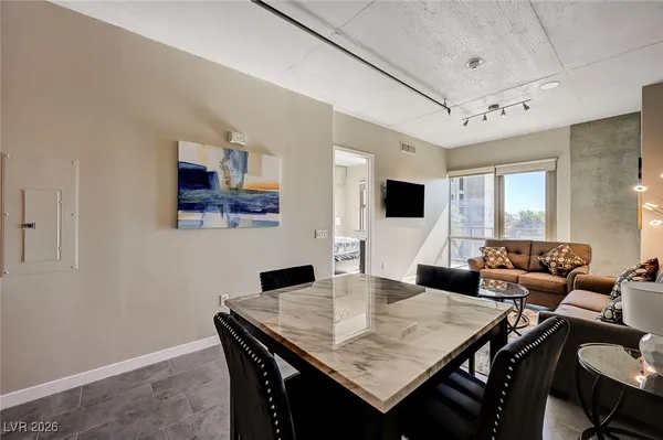 $1,744 | 353 East Bonneville Avenue, Unit 439, Las Vegas, NV 89101