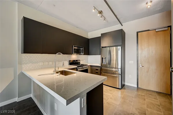 $1,744 | 353 East Bonneville Avenue, Unit 439, Las Vegas, NV 89101