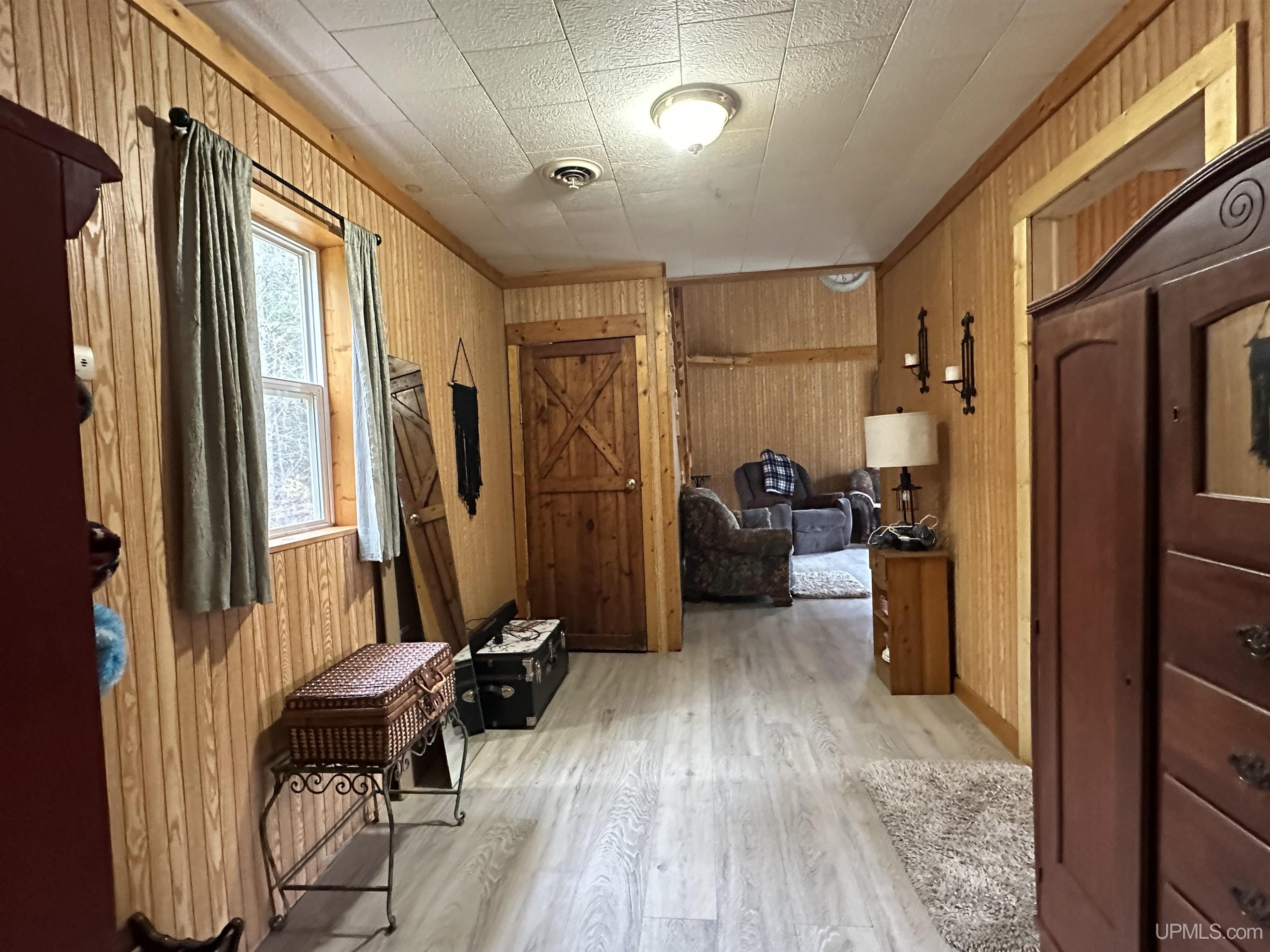680 Johnson Road Wakefield, MI 49968 - Photo 7 of 27