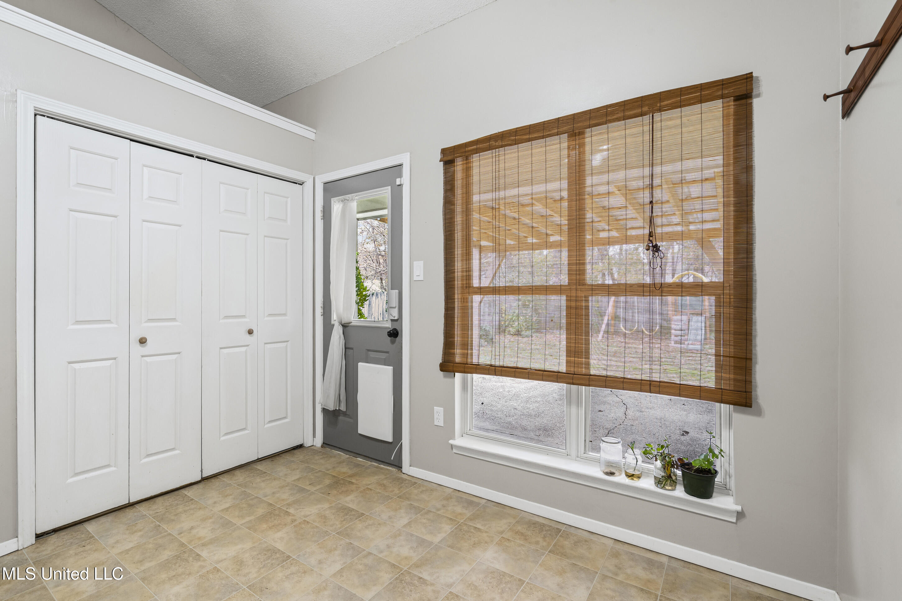 6931 Magnolia Trail Olive Branch, MS 38654 - Photo 12 of 35 12__dsc1245_print