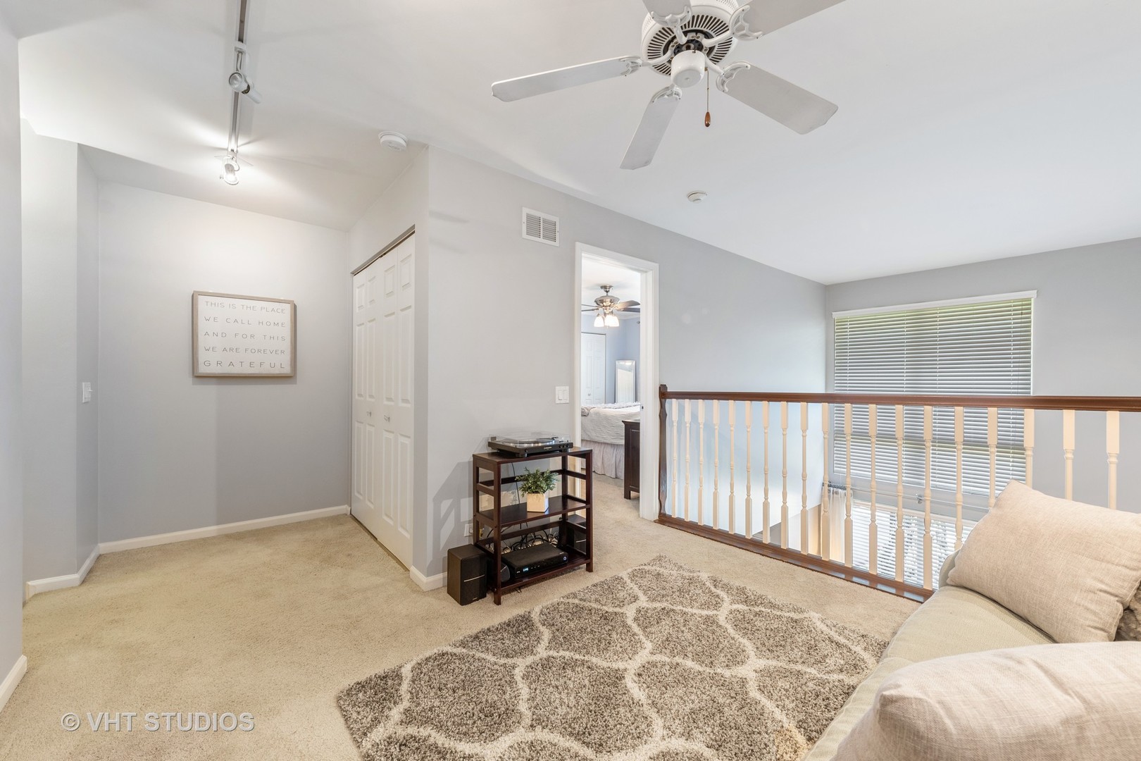 471 River Bend Road, Unit 103 Naperville, IL 60540 - Photo 9 of 29 a living room with furniture