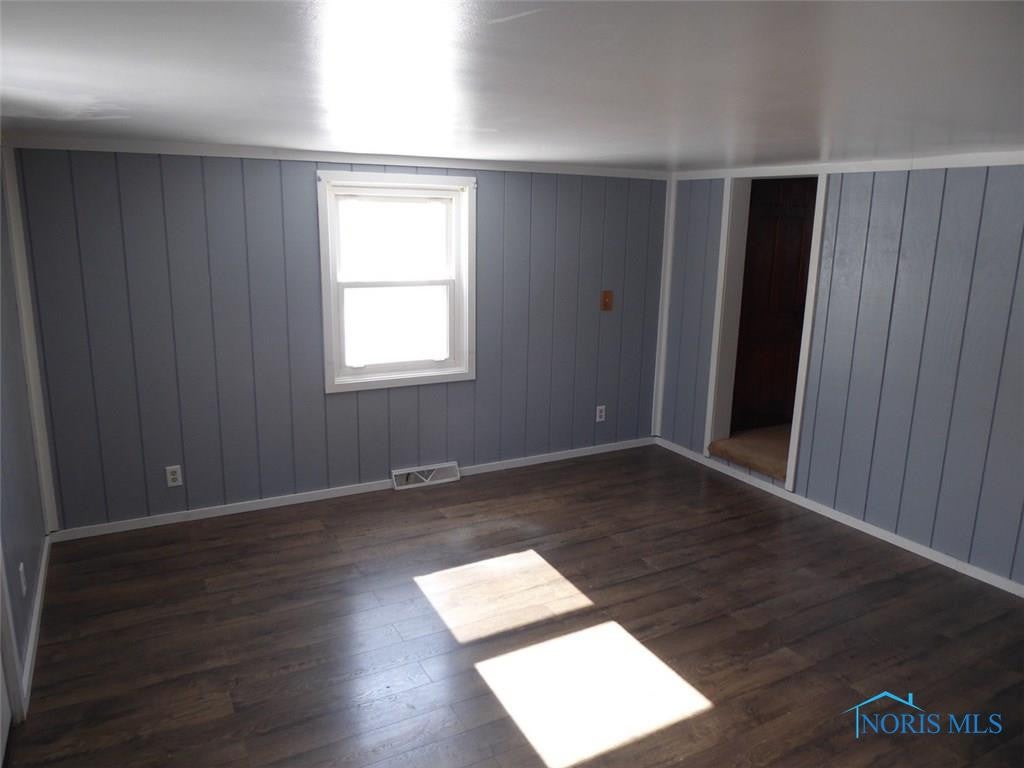 1115 Schmidlin Road Oregon, OH 43616 - Photo 11 of 30 Gallery Image 11