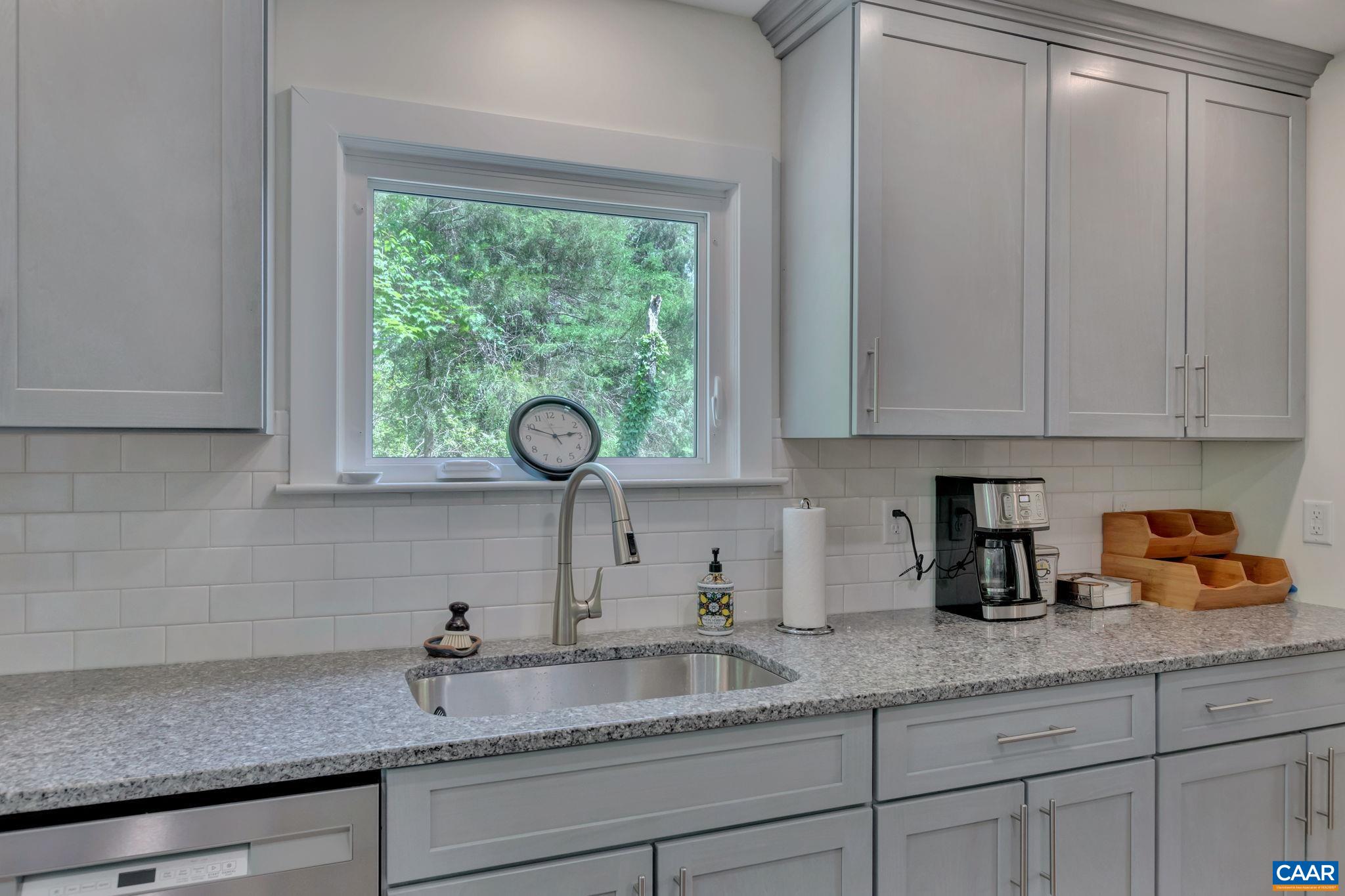 4362 Ivy Road Charlottesville, VA 22903 - Photo 11 of 73