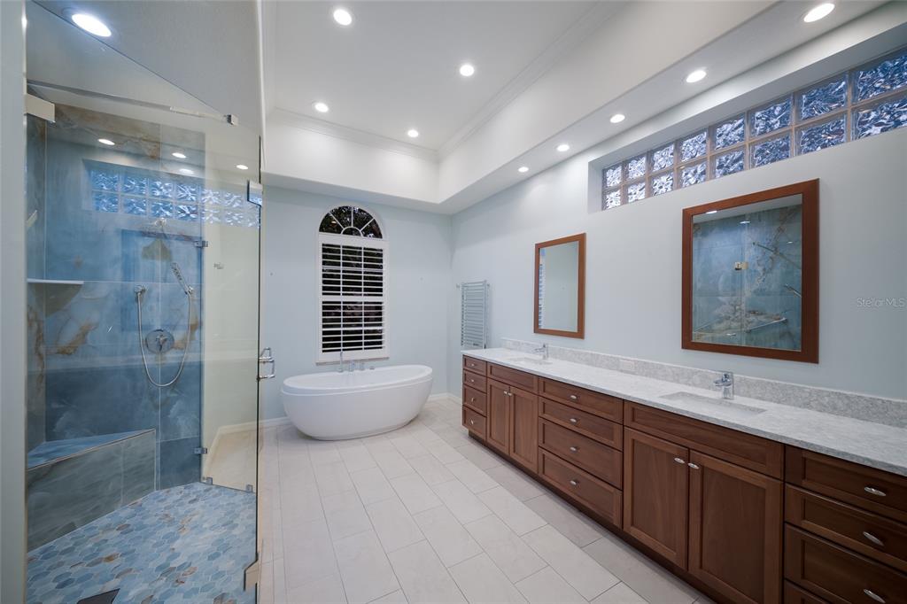 7920 Queensland Way Lakewood Ranch, FL 34202 - Photo 28 of 47
