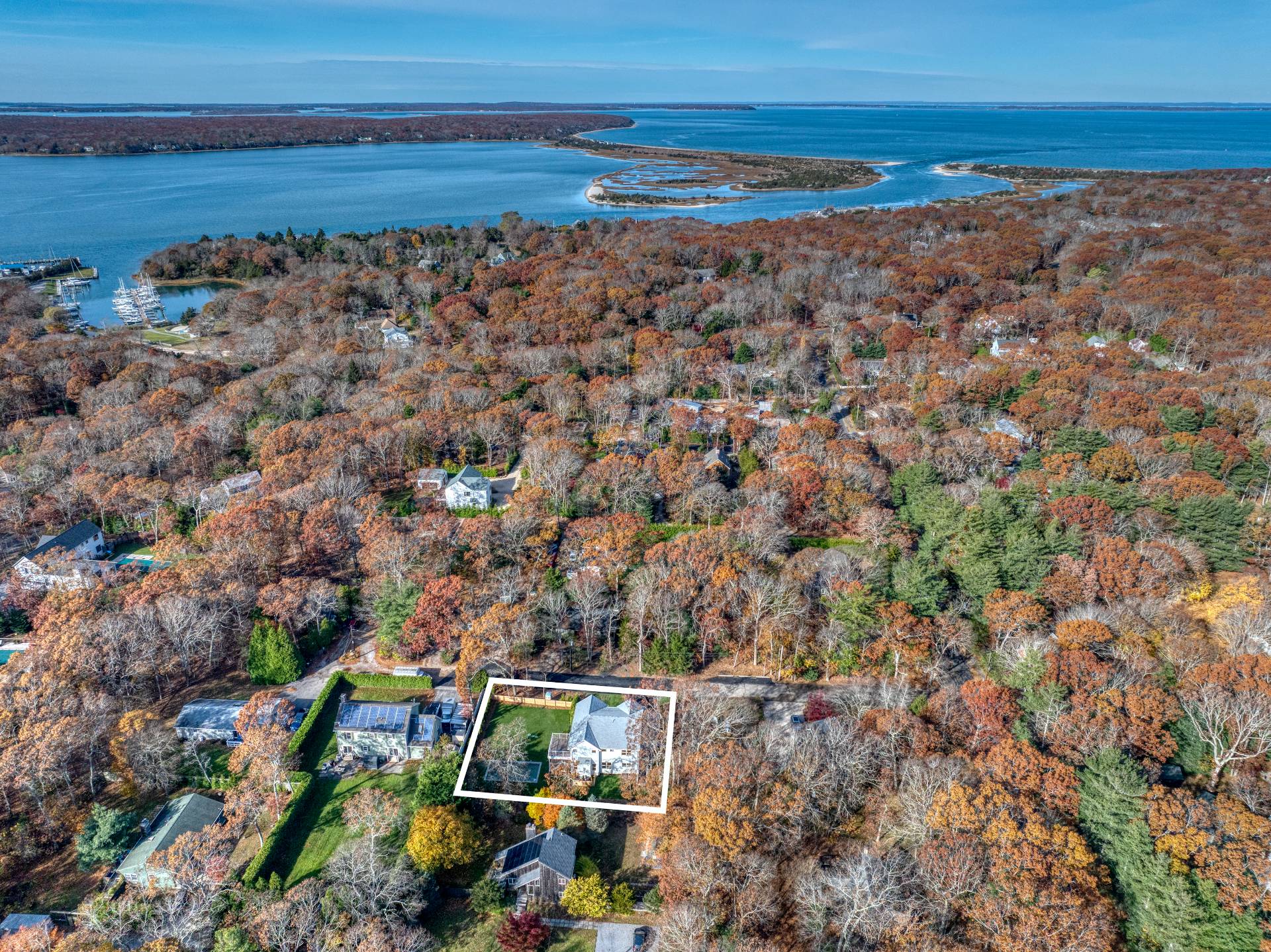 8 3rd Street East Hampton, NY 11937 - Photo 5 of 37