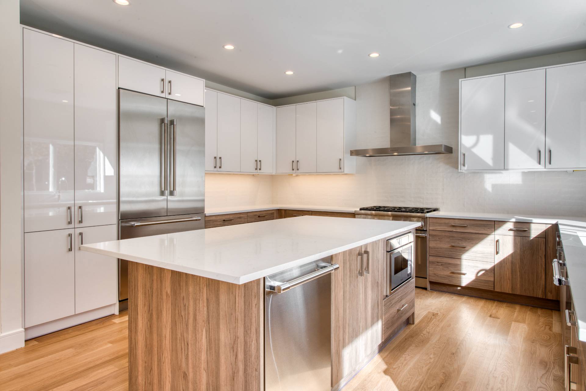 8 3rd Street East Hampton, NY 11937 - Photo 6 of 37