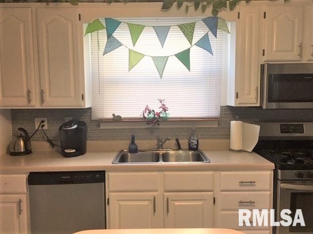 411 South Adelia Street Springfield, IL 62704 - Photo 12 of 44 Gallery Image 12