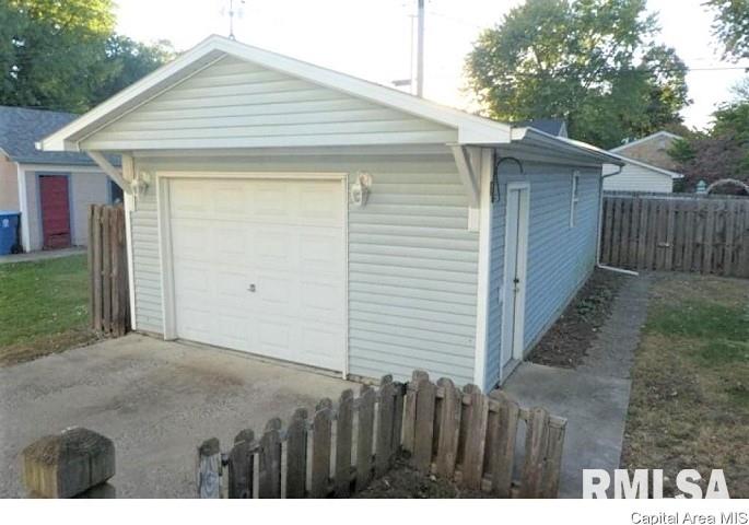 411 South Adelia Street Springfield, IL 62704 - Photo 42 of 44 Gallery Image 42