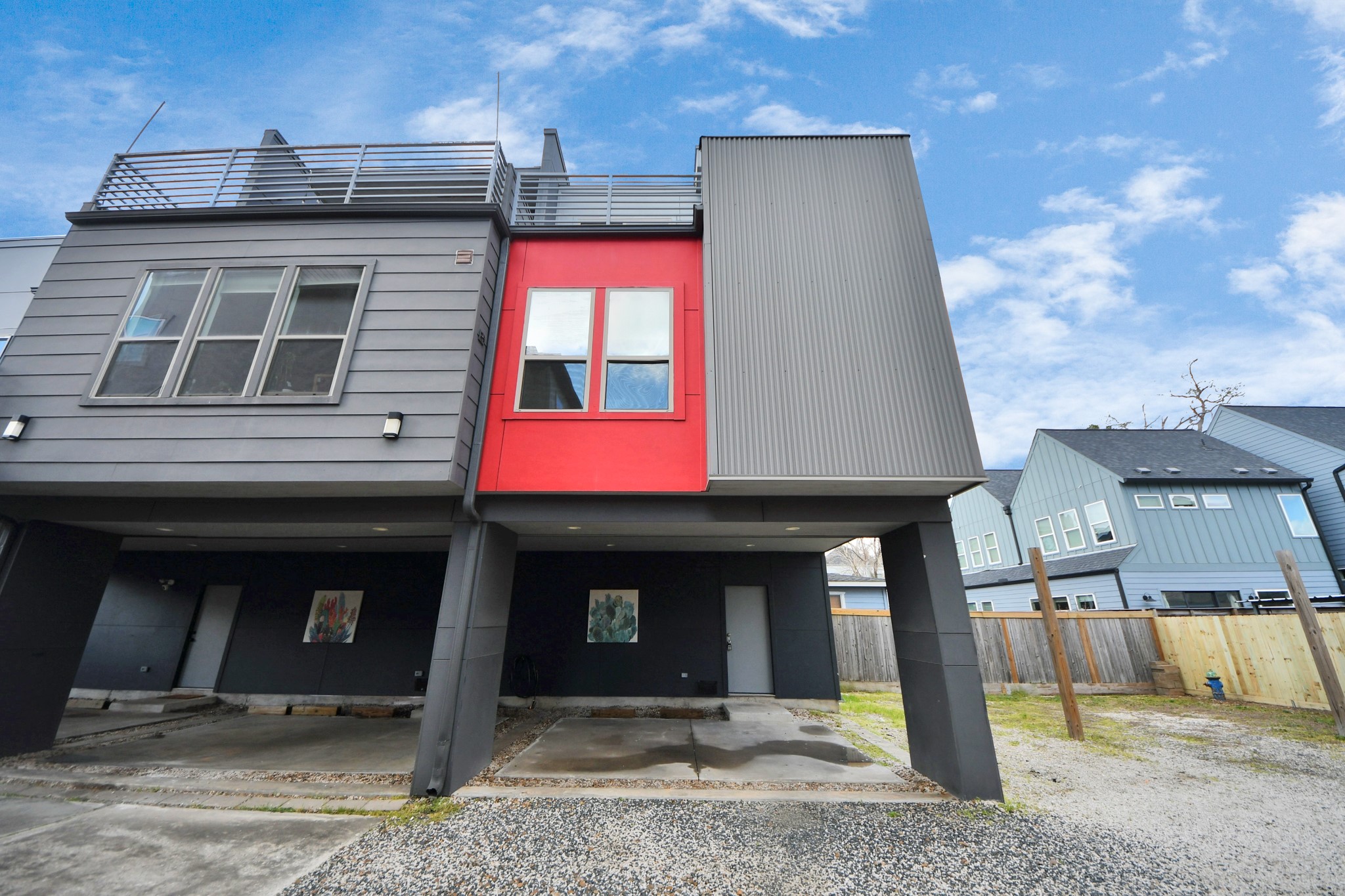 1708 Winter Street, Unit C Houston, TX 77007 - Photo 3 of 36 a front view of a house