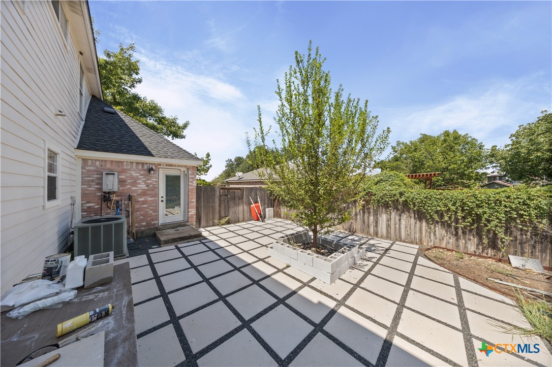 1710 Greening Way Leander, TX 78641 - Photo 44 of 47 a view of a backyard