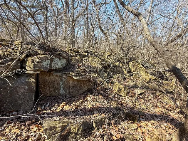 $299,000 | 0 Southeast 10th Street, Tecumseh, KS 66542