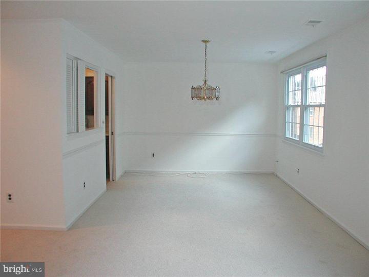 53 Haddonfield Cmns Haddonfield, NJ 08033 - Photo 4 of 12 Dining Room