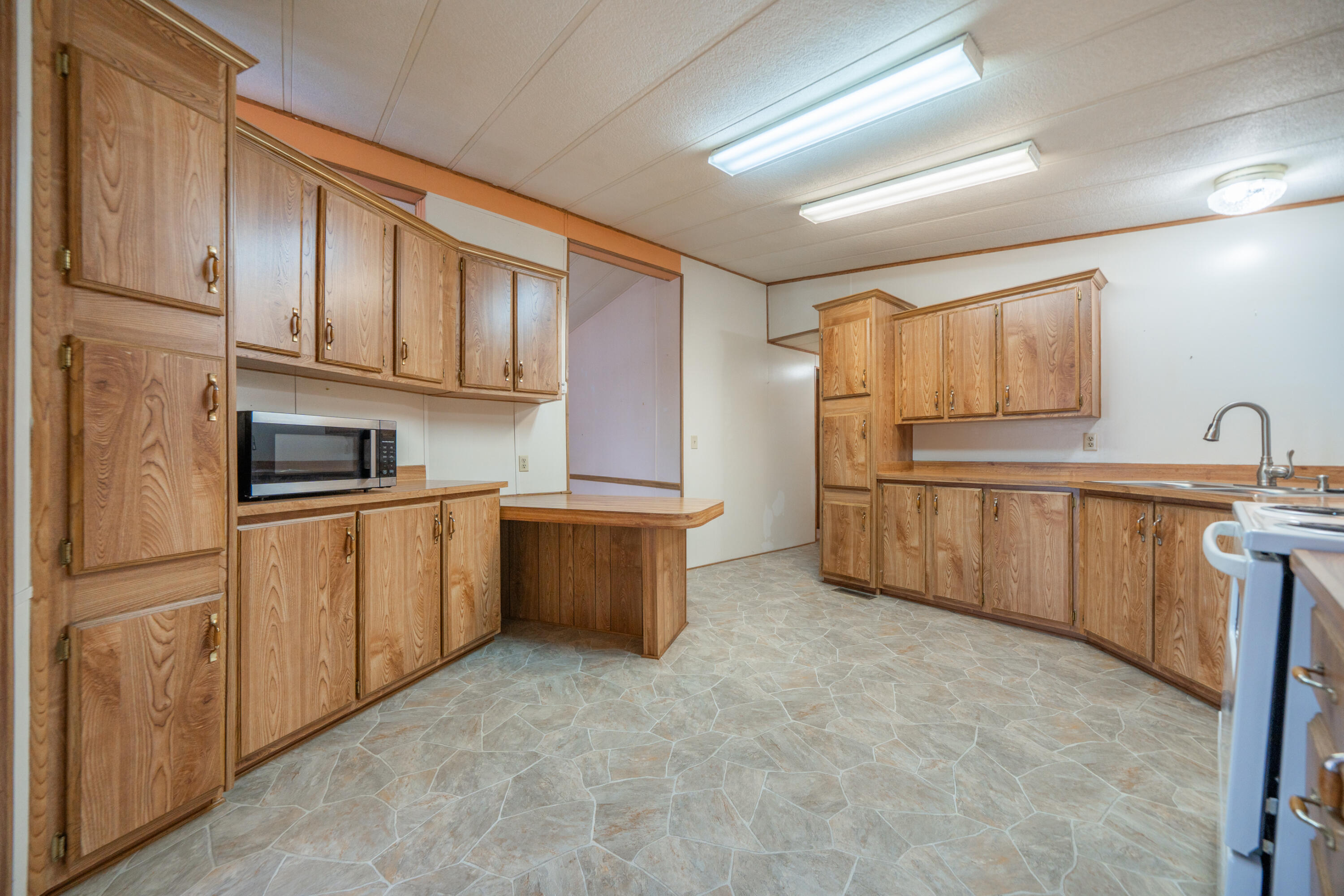 1350 Aztec Path, Unit 229 Redding, CA 96003 - Photo 12 of 34 1350 Aztec Path-17