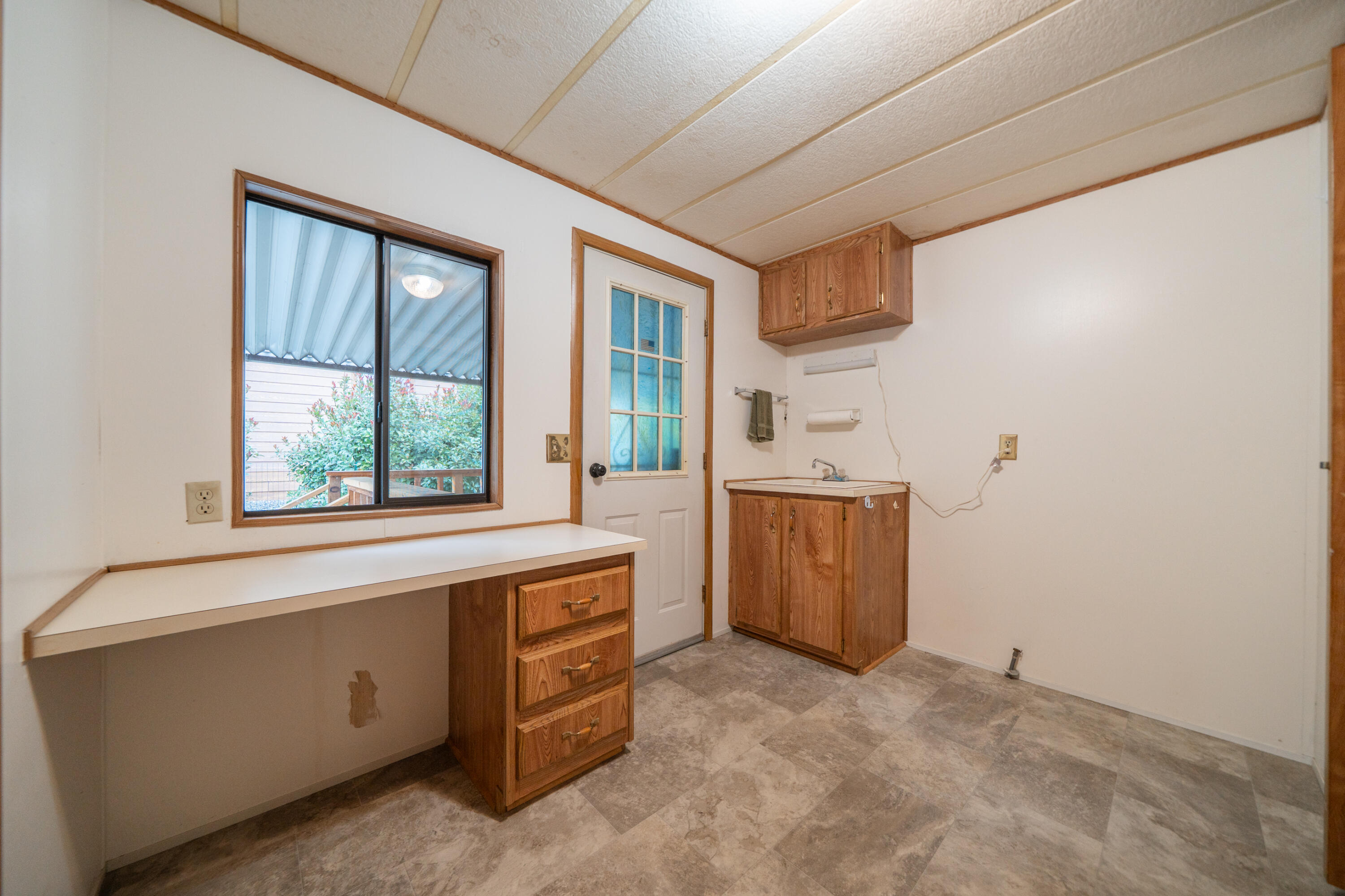 1350 Aztec Path, Unit 229 Redding, CA 96003 - Photo 22 of 34 1350 Aztec Path-30