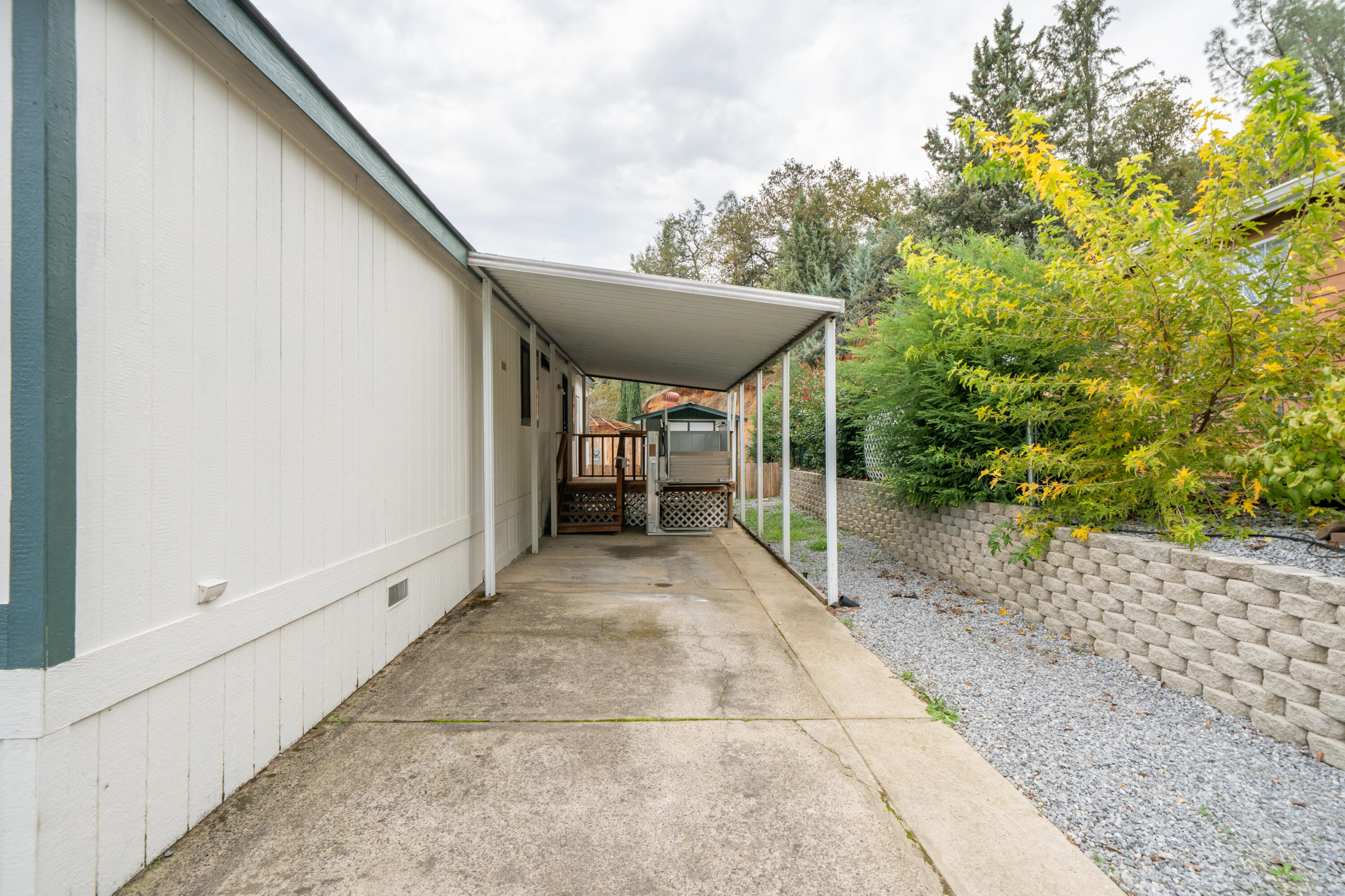 1350 Aztec Path, Unit 229 Redding, CA 96003 - Photo 24 of 34 1350 Aztec Path-32