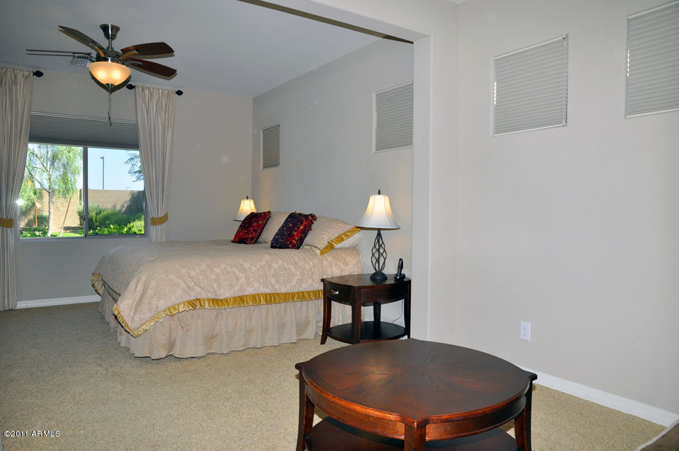 16178 West Granada Road Goodyear, AZ 85395 - Photo 29 of 37 Guest Room