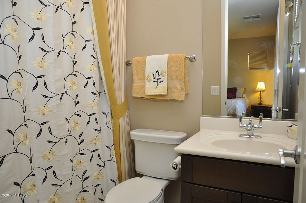 16178 West Granada Road Goodyear, AZ 85395 - Photo 32 of 37 Guest Bath