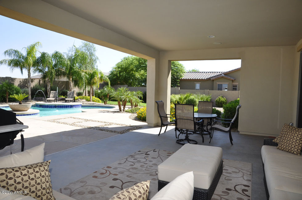 16178 West Granada Road Goodyear, AZ 85395 - Photo 7 of 37 Patio