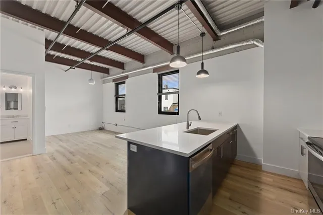 $2,300 | 189 North Main Street, Unit 6, Port Chester, NY 10573