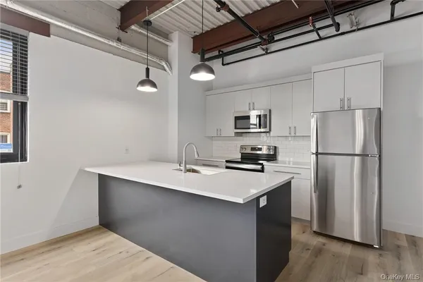 $2,300 | 189 North Main Street, Unit 6, Port Chester, NY 10573