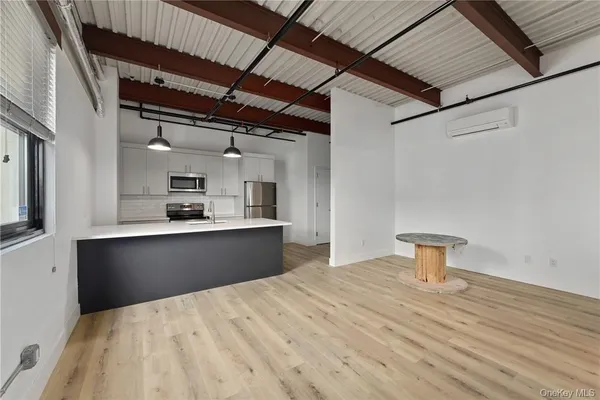 $2,300 | 189 North Main Street, Unit 6, Port Chester, NY 10573