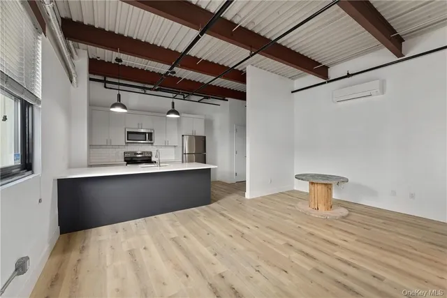 $2,300 | 189 North Main Street, Unit 6, Port Chester, NY 10573