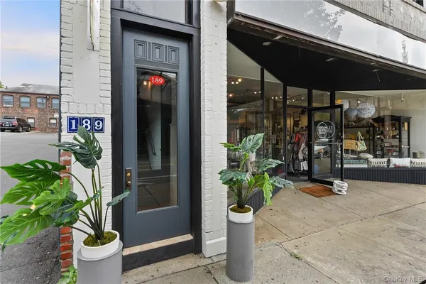 $2,300 | 189 North Main Street, Unit 6, Port Chester, NY 10573