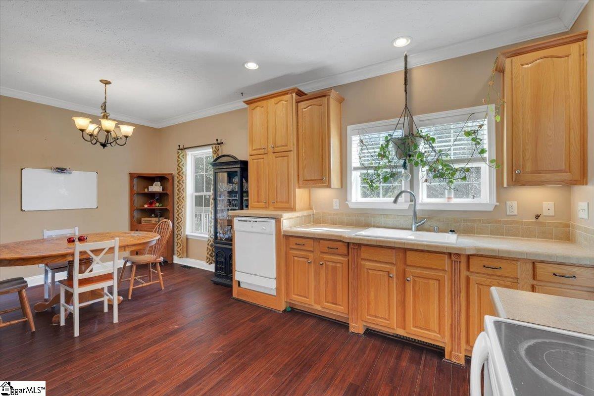 1214 Hembree Road Williamston, SC 29697 - Photo 11 of 27