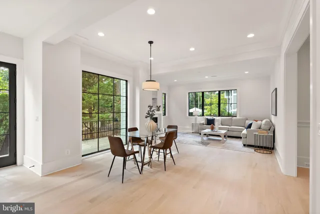 $2,745,000 | 112 North Highland Street, Arlington, VA 22201