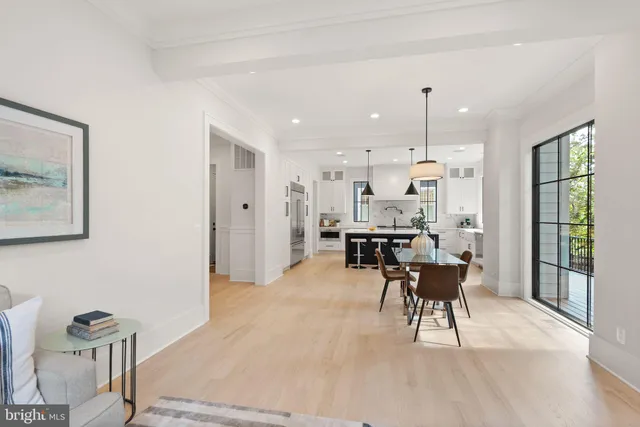 $2,745,000 | 112 North Highland Street, Arlington, VA 22201