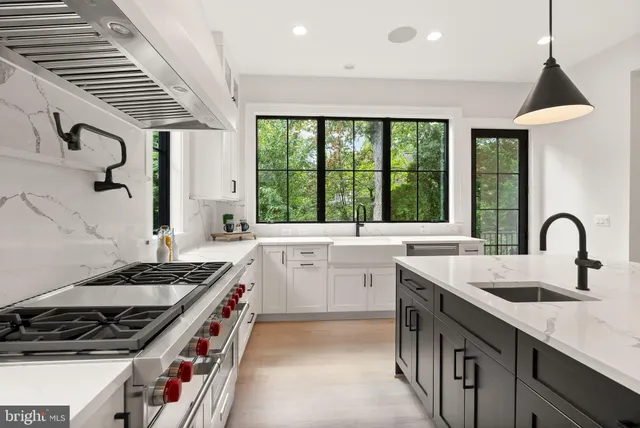 $2,745,000 | 112 North Highland Street, Arlington, VA 22201