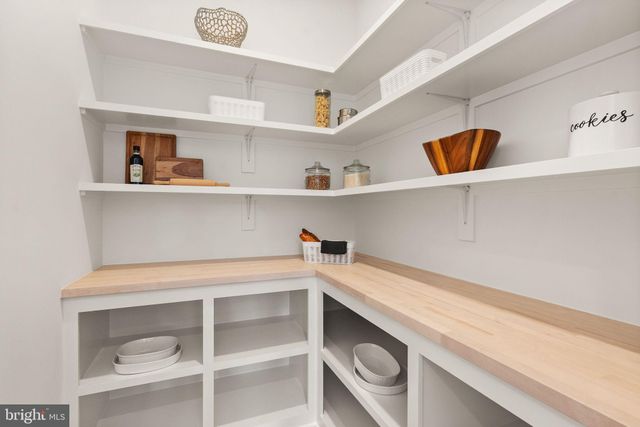 $2,745,000 | 112 North Highland Street, Arlington, VA 22201