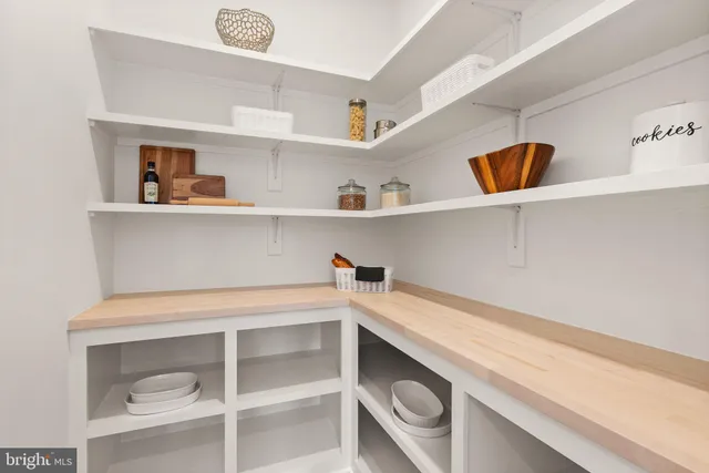 $2,745,000 | 112 North Highland Street, Arlington, VA 22201