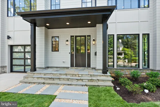 $2,745,000 | 112 North Highland Street, Arlington, VA 22201
