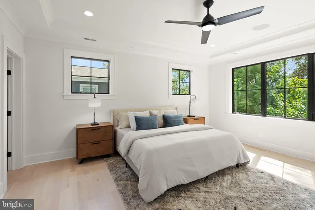 $2,745,000 | 112 North Highland Street, Arlington, VA 22201