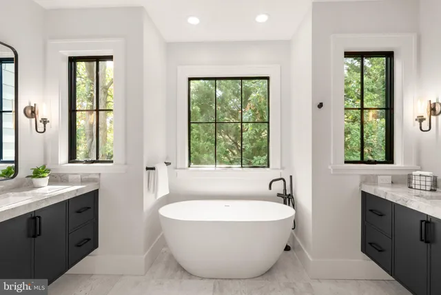 $2,745,000 | 112 North Highland Street, Arlington, VA 22201