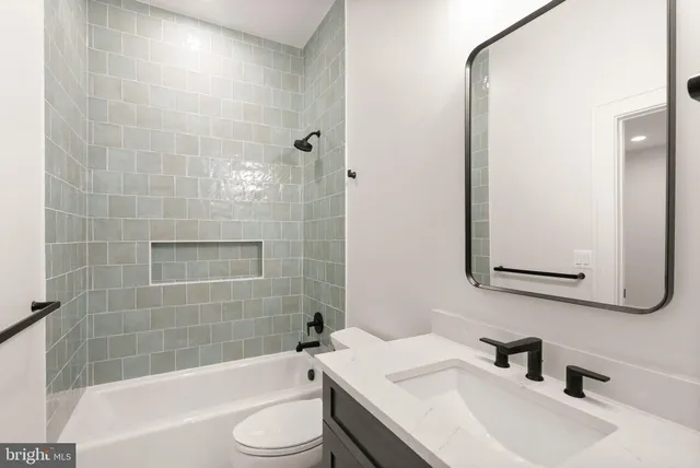 $2,745,000 | 112 North Highland Street, Arlington, VA 22201