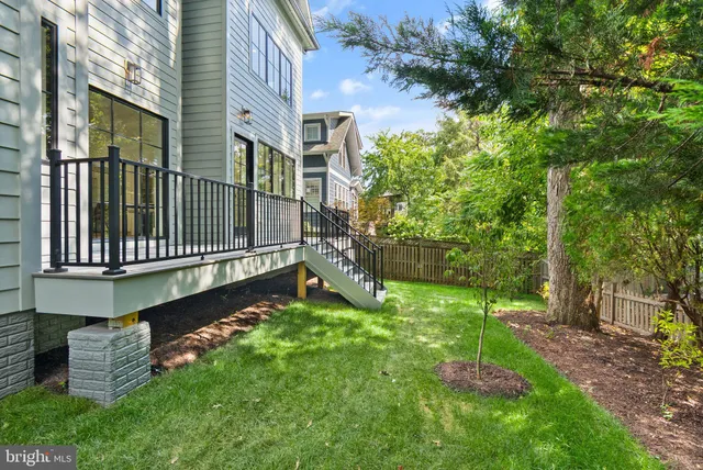 $2,745,000 | 112 North Highland Street, Arlington, VA 22201