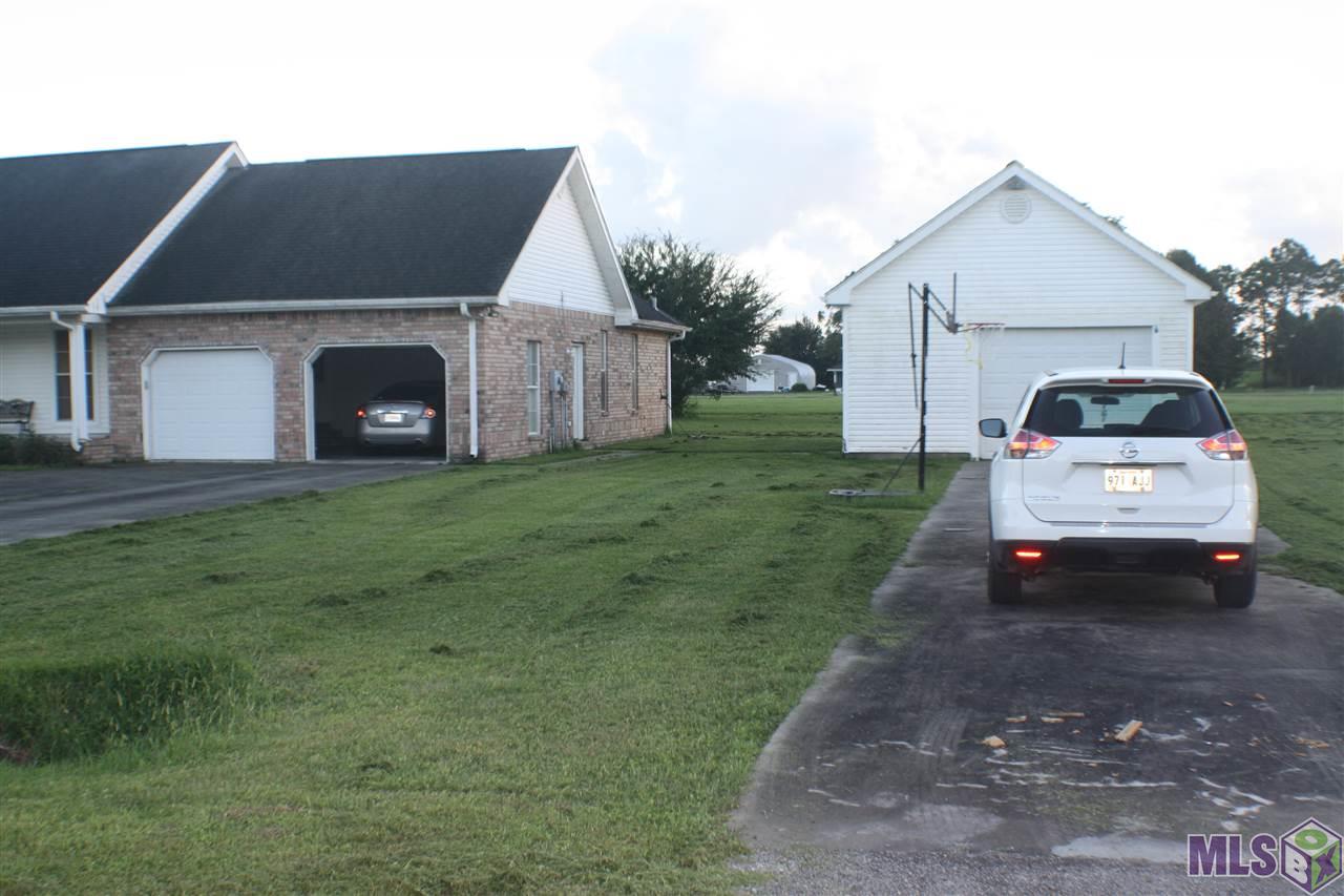 135 Magnolia Street Raceland, LA 70394 - Photo 2 of 15 Workshop