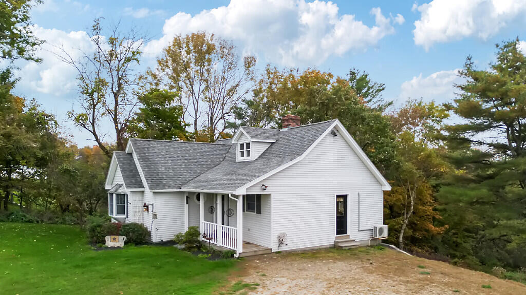 39 Falls Road Benton, ME 04901 - Photo 4 of 51 Side View