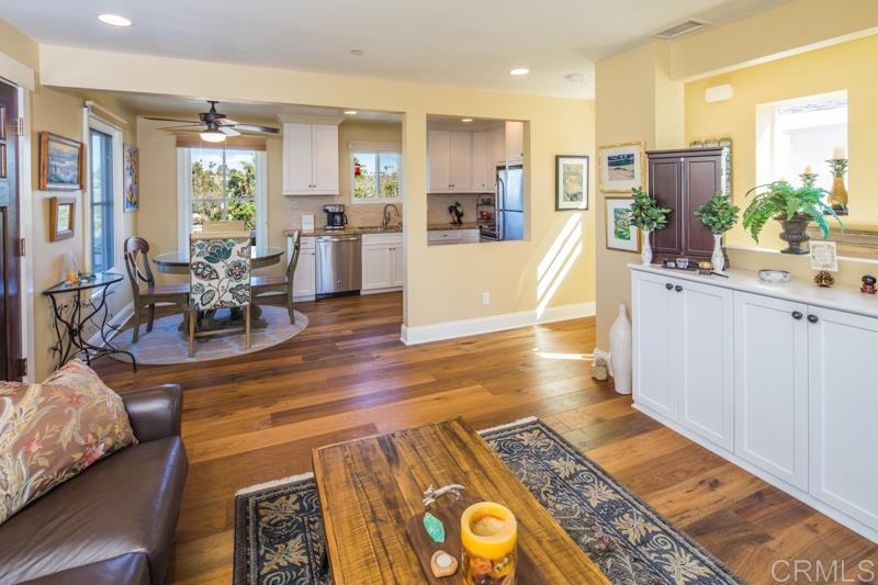 745 Neptune Avenue Encinitas, CA 92024 - Photo 5 of 25