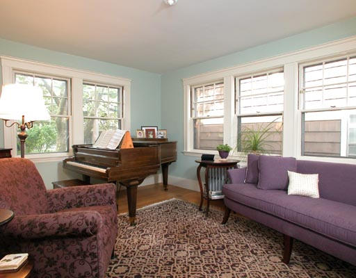 16 Acron Road, Unit 1 Brookline, MA 02445 - Photo 2 of 4 Gallery Image 2