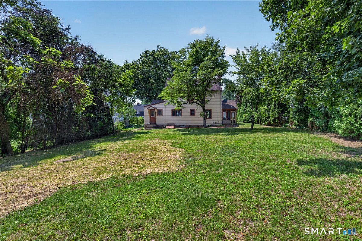 58 Myra Road Hamden, CT 06517 - Photo 32 of 38