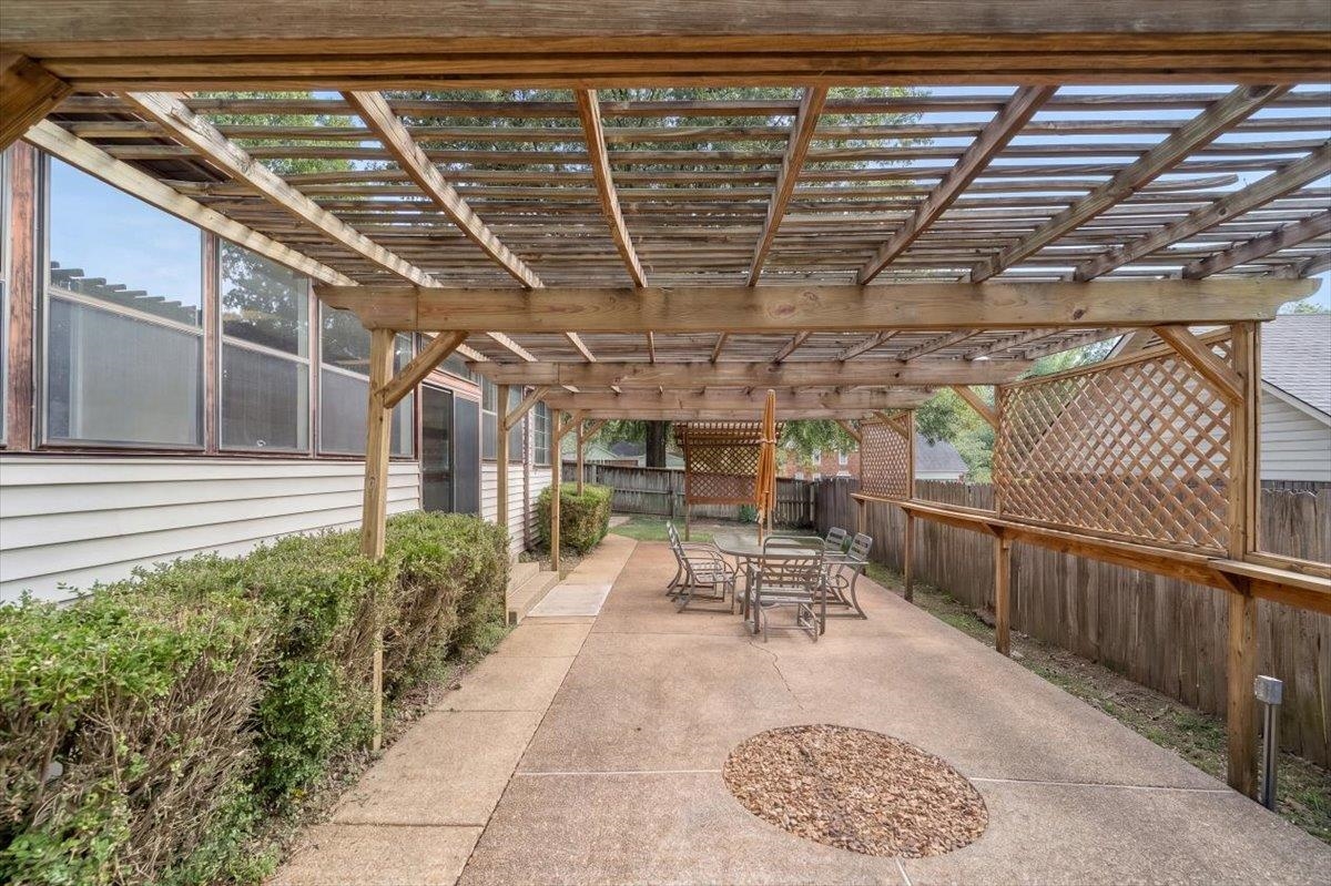 2777 Hacks Cross Road Germantown, TN 38138 - Photo 27 of 31 Gallery Image 27