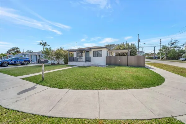 $650,000 | 7470 Southwest 37th Street, Miami, FL 33155
