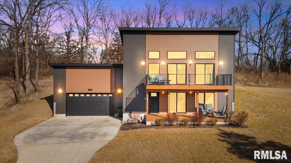 1157 Waverly Road Davenport, IA 52804 - Photo 1 of 48 Gallery Image 1